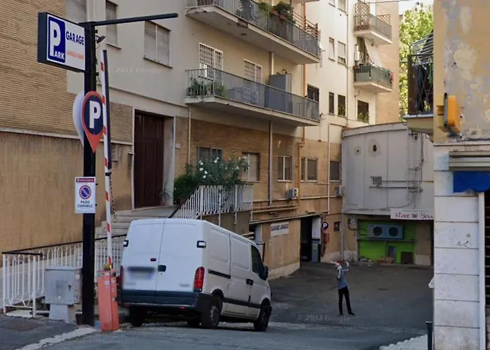 Casa Vaticano *